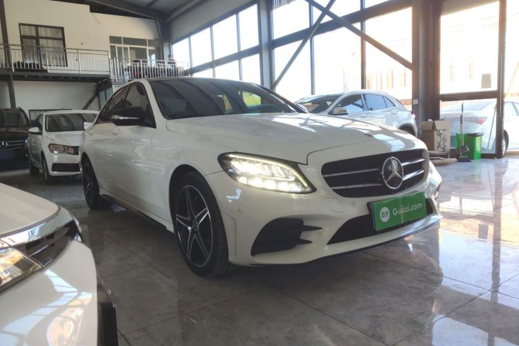 Used Mercedes-Benz C-Class 2019 C 260 Sport Edition 4MATIC Front Right 45 Deg