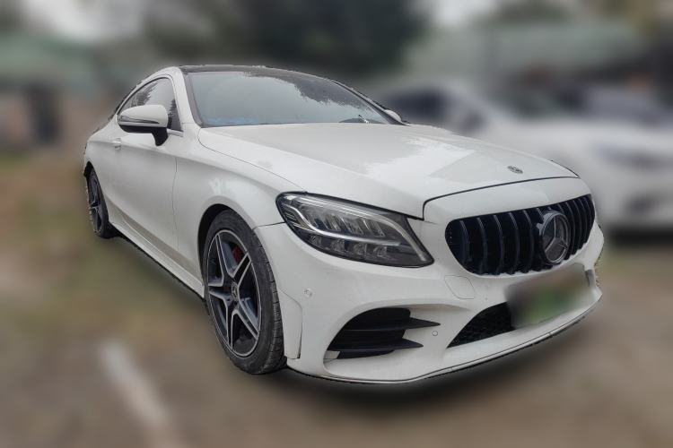 Used Mercedes-Benz C-Class 2019 C 260 Coupe Front Right 45 Deg