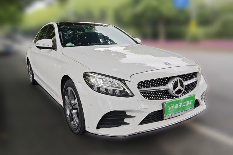Used Mercedes-Benz C-Class 2019 Restyled C 260 L Sport Edition Front Right 45 Deg