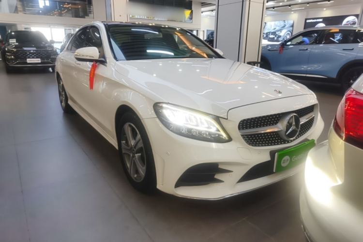Used Mercedes-Benz C-Class 2019 Restyled C 260 L Sport Edition Front Right 45 Deg