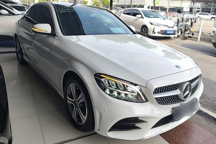 Used Mercedes-Benz C-Class 2019 Restyled C 260 L Sport Edition Front Right 45 Deg