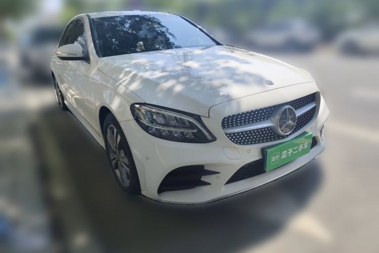 Used Mercedes-Benz C-Class 2019 C 180 L Fashion Edition Sport Version Front Right 45 Deg