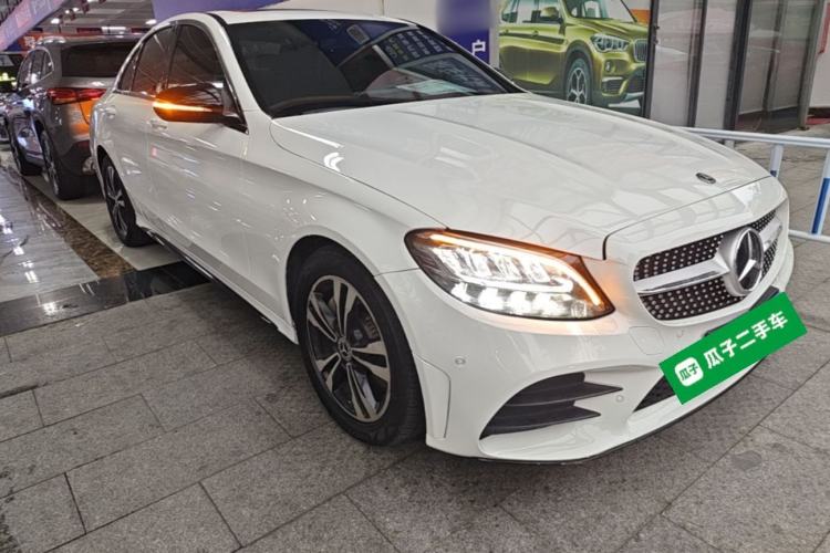 Used Mercedes-Benz C-Class 2019 C 260 Sport Edition Front Right 45 Deg