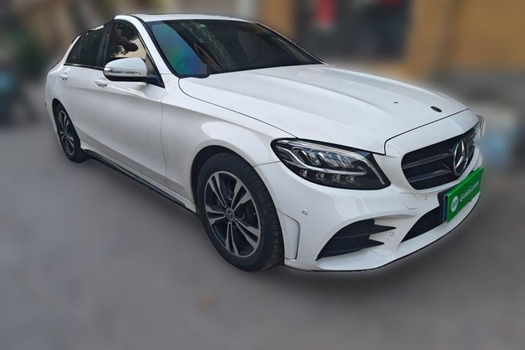 Used Mercedes-Benz C-Class 2019 C 260 Sport Edition Front Right 45 Deg