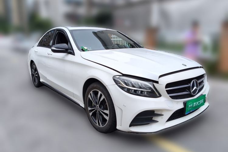 Used Mercedes-Benz C-Class 2019 C 260 Sport Edition Front Right 45 Deg