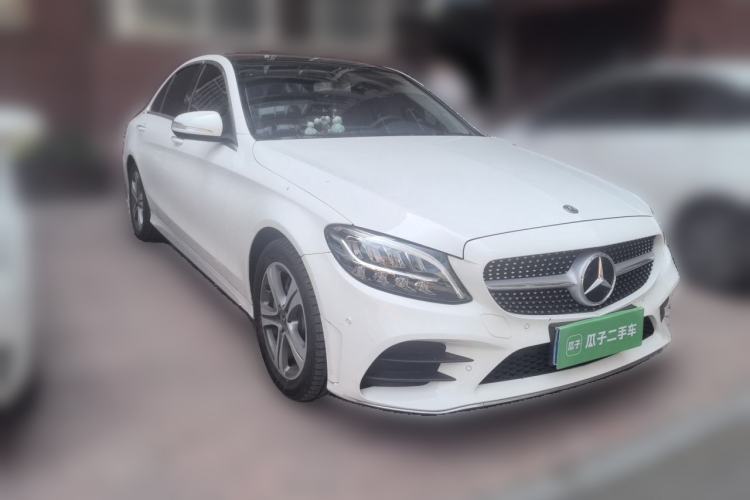 Used Mercedes-Benz C-Class 2019 C 260 L Sport Edition Front Right 45 Deg