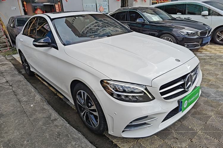 Used Mercedes-Benz C-Class 2019 C 260 Sport Edition Front Right 45 Deg