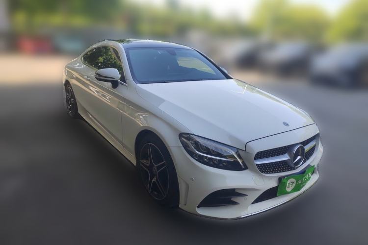 Used Mercedes-Benz C-Class 2019 C 260 Coupe Front Right 45 Deg