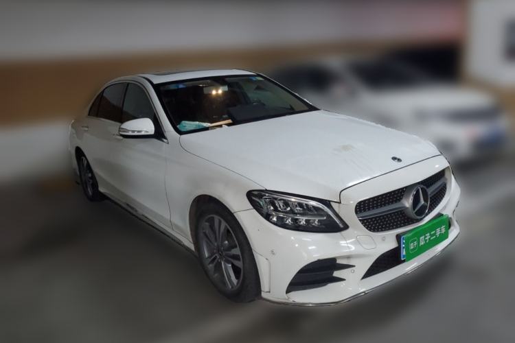 Used Mercedes-Benz C-Class 2019 C 180 L Fashion Edition Sport Version Front Right 45 Deg