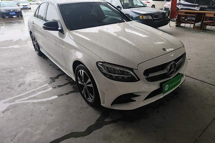 Used Mercedes-Benz C-Class 2019 C 260 Sport Edition Front Right 45 Deg