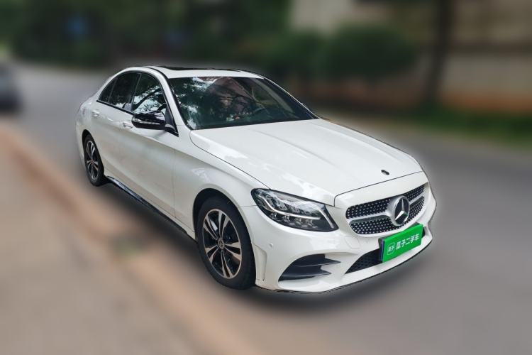 Used Mercedes-Benz C-Class 2019 C 260 Sport Edition Front Right 45 Deg