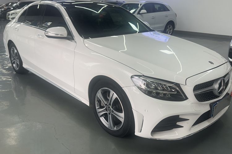 Used Mercedes-Benz C-Class 2019 C 260 L Sport Edition Front Right 45 Deg