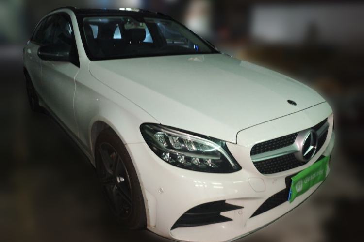 Used Mercedes-Benz C-Class 2019 C 260 Estate Front Right 45 Deg