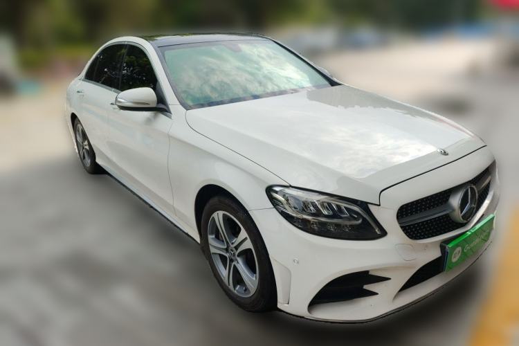 Used Mercedes-Benz C-Class 2019 C 260 Sport Edition Front Right 45 Deg