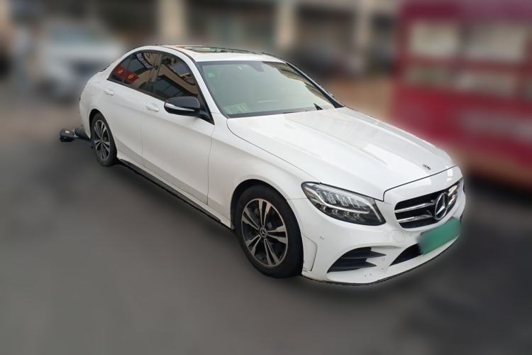 Used Mercedes-Benz C-Class 2019 C 260 Sport Edition Front Right 45 Deg