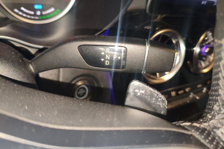 Used Mercedes-Benz C-Class 2019 C 260 Sport Edition Gear Lever
