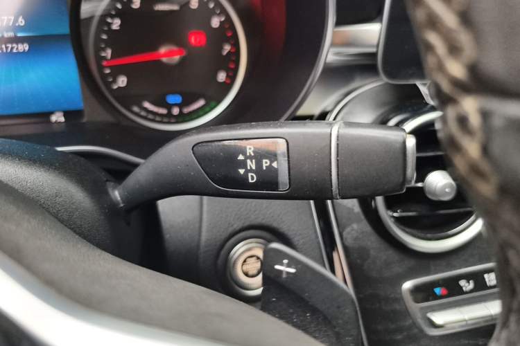Used Mercedes-Benz C-Class 2019 C 260 L Sport Edition Gear Lever