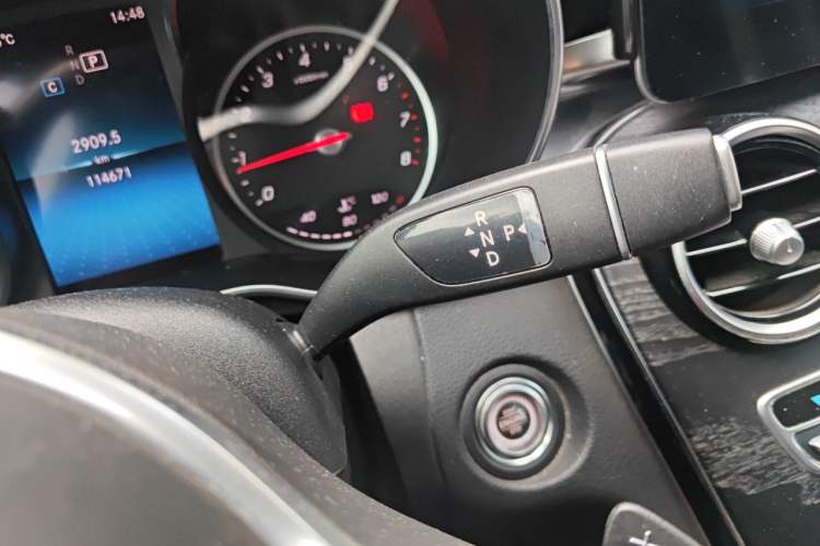 Used Mercedes-Benz C-Class 2019 C 180 L Dynamic Sports Edition Gear Lever