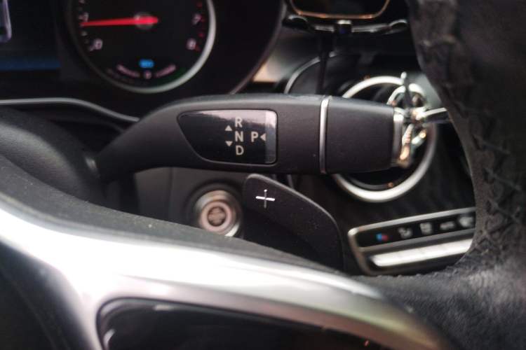 Used Mercedes-Benz C-Class 2019 C 260 L Sport Edition Gear Lever