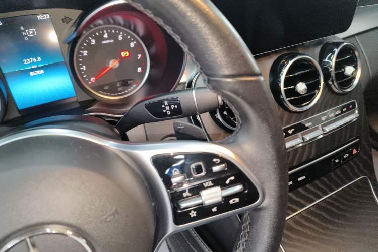 Used Mercedes-Benz C-Class 2019 C 180 L Fashion Edition Sport Version Gear Lever