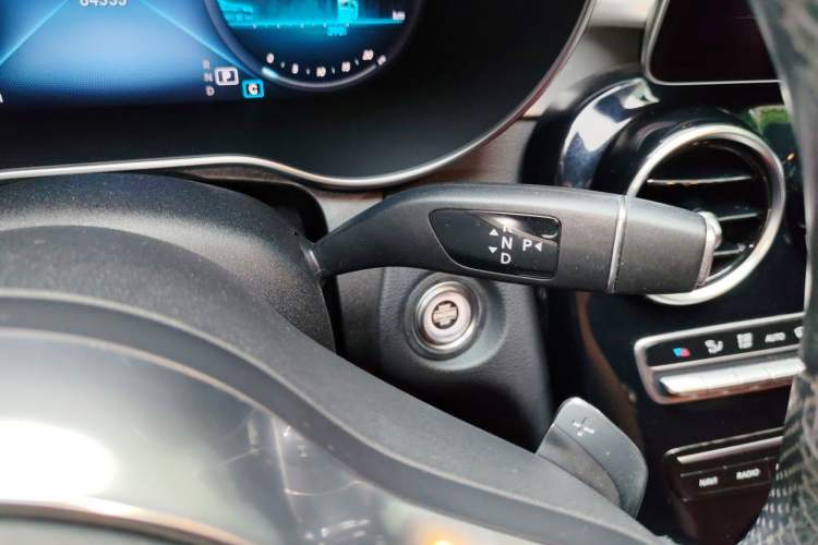 Used Mercedes-Benz C-Class 2019 C 260 Sport Edition Gear Lever