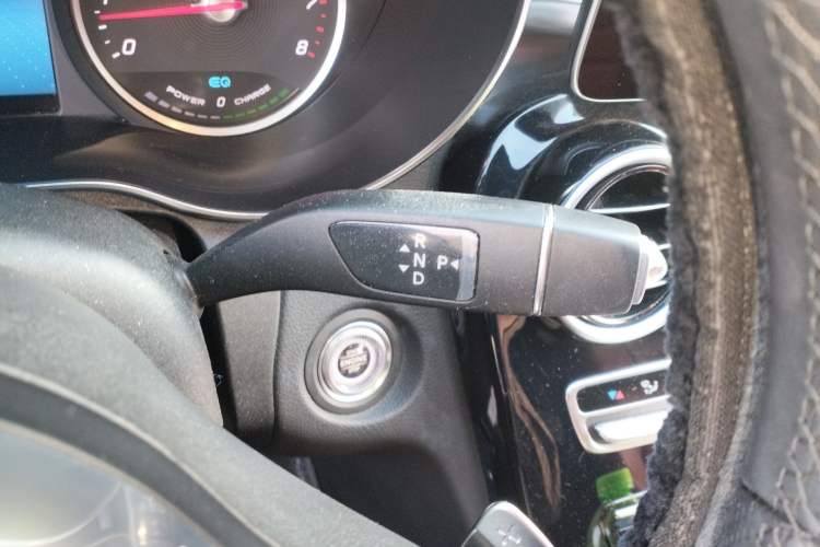 Used Mercedes-Benz C-Class 2019 C 260 Sport Edition Gear Lever
