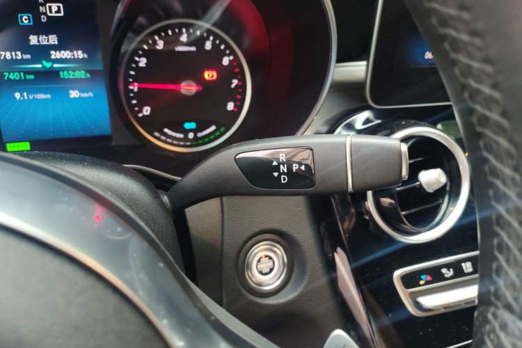 Used Mercedes-Benz C-Class 2019 C 260 Sport Edition Gear Lever