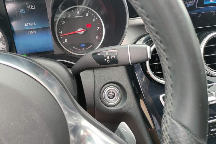 Used Mercedes-Benz C-Class 2019 C 260 Sport Edition Gear Lever