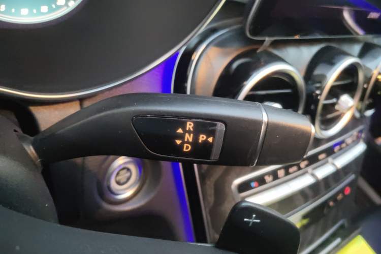 Used Mercedes-Benz C-Class 2019 Restyled C 260 L Sport Edition Gear Lever