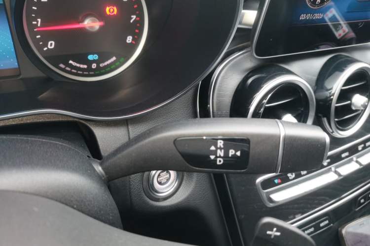 Used Mercedes-Benz C-Class 2019 C 260 L Sport Edition Gear Lever