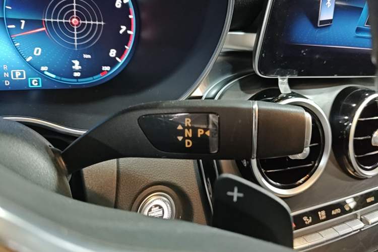 Used Mercedes-Benz C-Class 2019 Restyled C 260 L Sport Edition Gear Lever