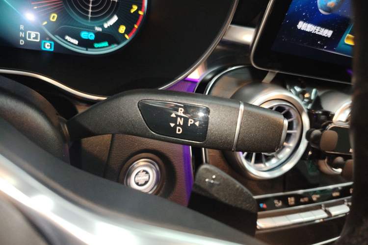 Used Mercedes-Benz C-Class 2019 C 260 Estate Gear Lever