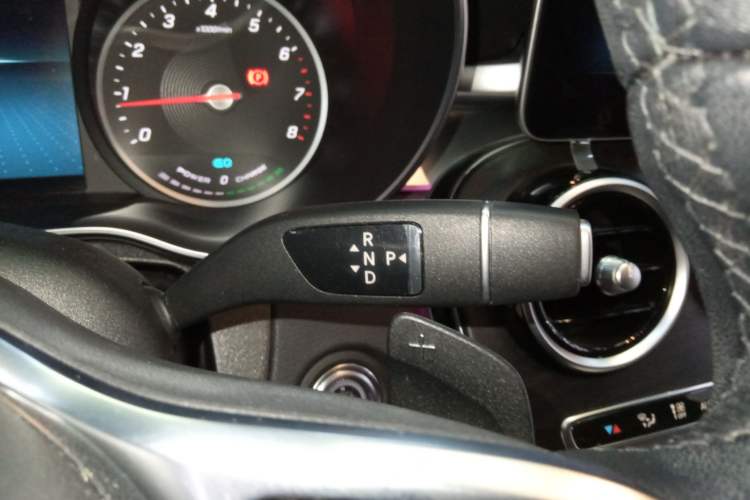 Used Mercedes-Benz C-Class 2019 C 260 L Sport Edition Gear Lever