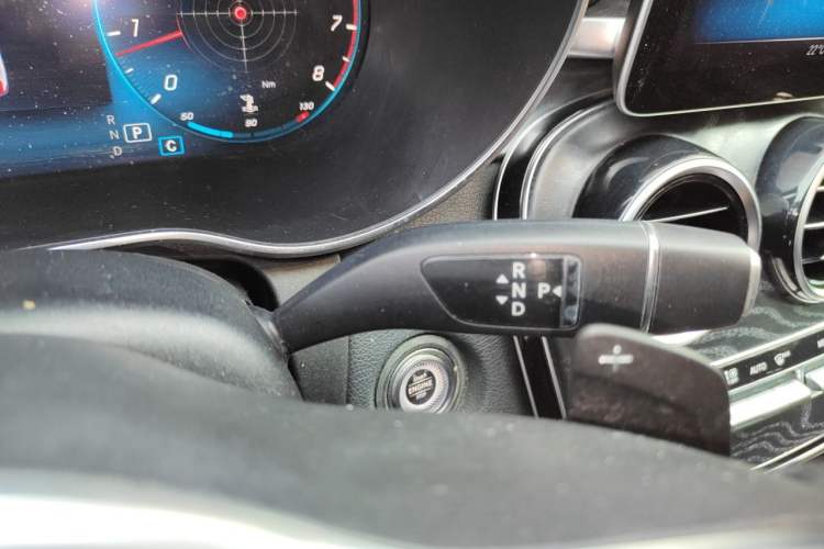 Used Mercedes-Benz C-Class 2019 Restyled C 260 L Sport Edition Gear Lever