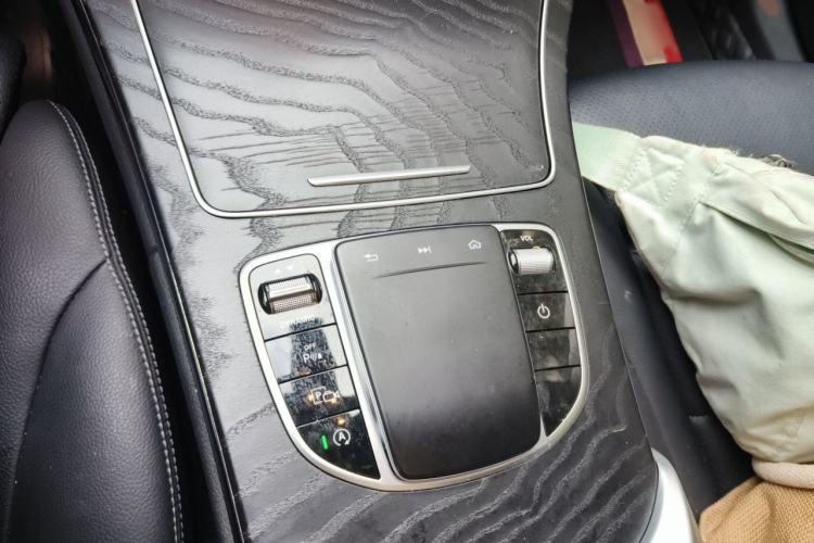 Used Mercedes-Benz C-Class 2019 Restyled C 260 L Sport Edition Gear Lever