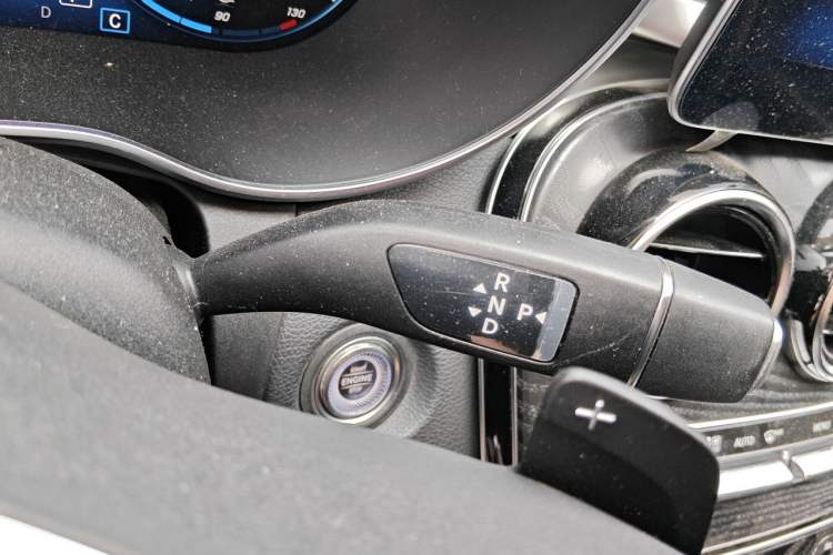 Used Mercedes-Benz C-Class 2019 Restyled C 260 L Sport Edition Gear Lever