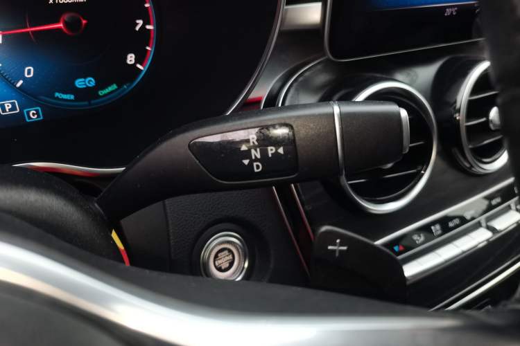 Used Mercedes-Benz C-Class 2019 Restyled C 260 L Sport Edition Gear Lever