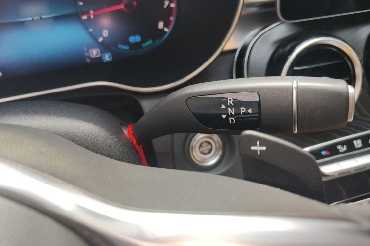 Used Mercedes-Benz C-Class 2019 Restyled C 260 L Sport Edition Gear Lever