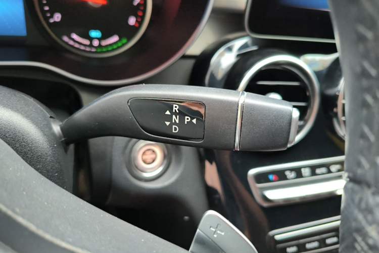 Used Mercedes-Benz C-Class 2019 C 260 Sport Edition Gear Lever