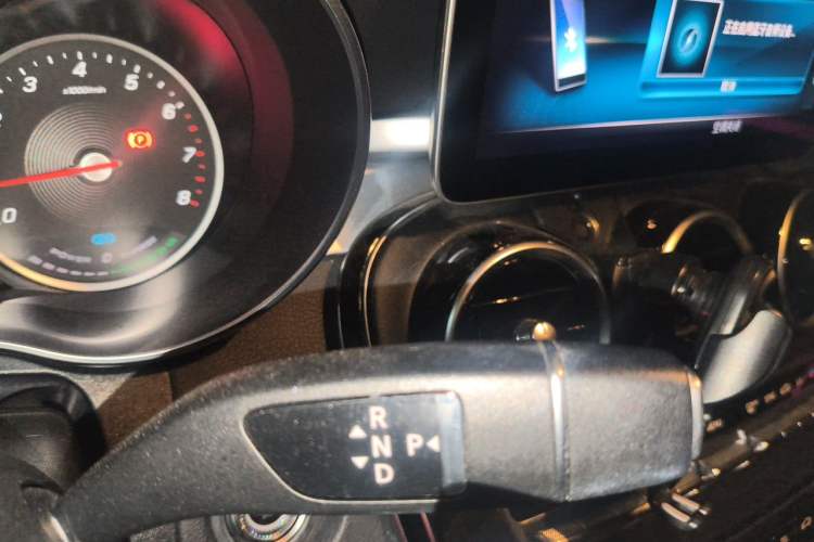 Used Mercedes-Benz C-Class 2019 C 260 L Sport Edition Gear Lever