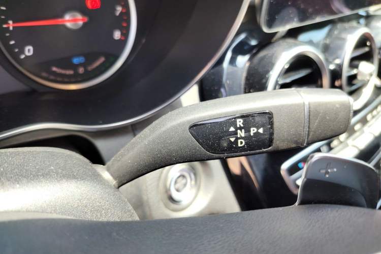 Used Mercedes-Benz C-Class 2019 C 260 Sport Edition Gear Lever