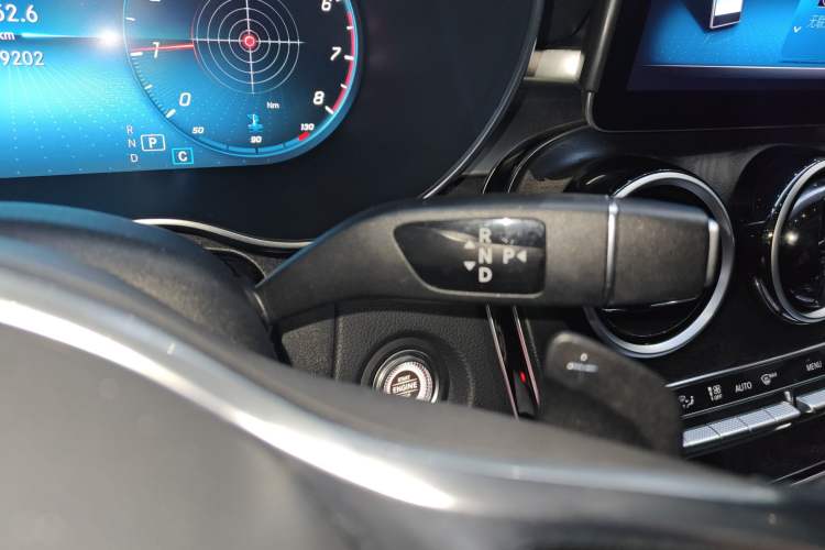 Used Mercedes-Benz C-Class 2019 Restyled C 260 L Sport Edition Gear Lever