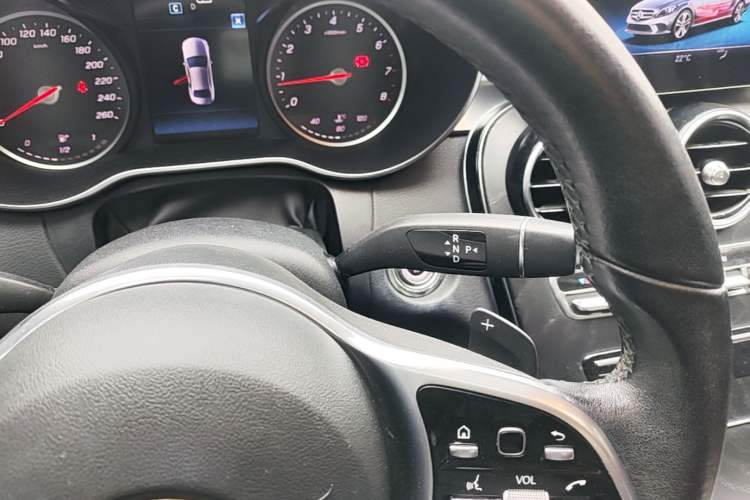 Used Mercedes-Benz C-Class 2019 C 180 L Fashion Edition Sport Version Gear Lever