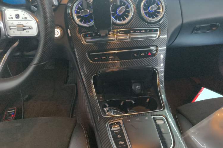 Used Mercedes-Benz C-Class 2019 C 260 Sport Edition Gear Lever