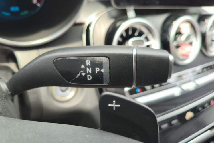 Used Mercedes-Benz C-Class 2019 Restyled C 260 L Sport Edition Gear Lever