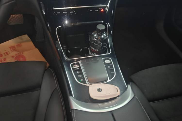 Used Mercedes-Benz C-Class 2019 C 260 Sport Edition Gear Lever