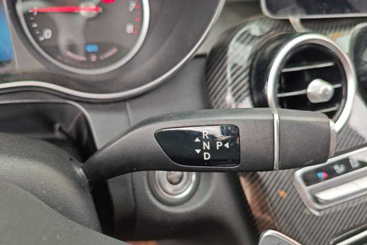 Used Mercedes-Benz C-Class 2019 C 260 Sport Edition Gear Lever