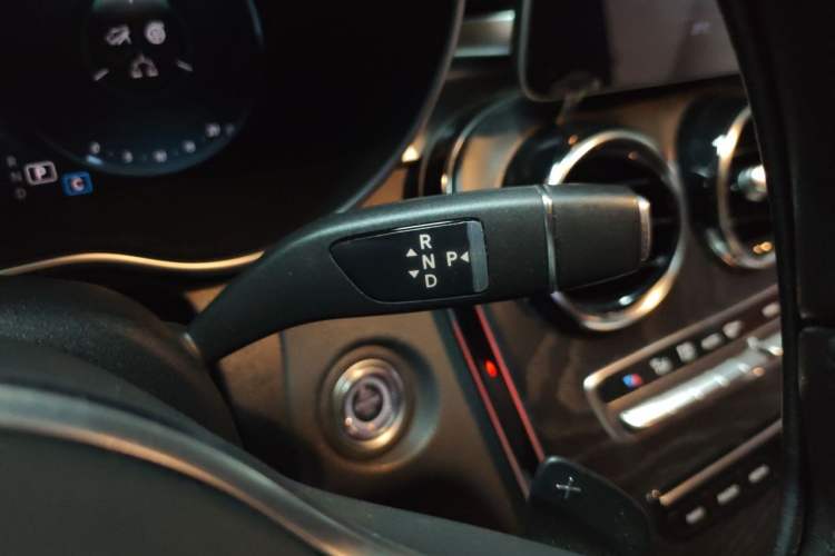 Used Mercedes-Benz C-Class 2019 Restyled C 260 L Sport Edition Gear Lever