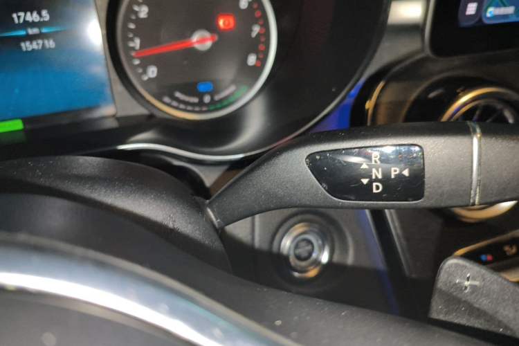 Used Mercedes-Benz C-Class 2019 C 260 L Sport Edition Gear Lever