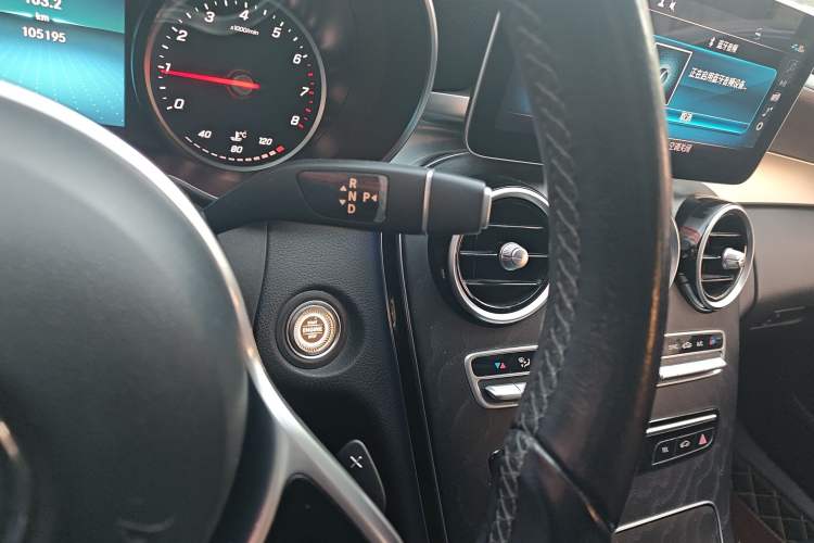 Used Mercedes-Benz C-Class 2019 C 180 L Fashion Edition Sport Version Gear Lever